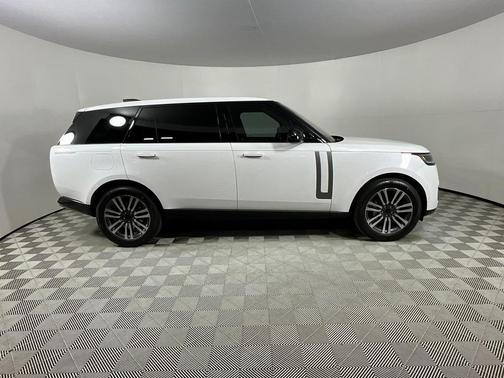 2022 Land Rover Range Rover P400 SE