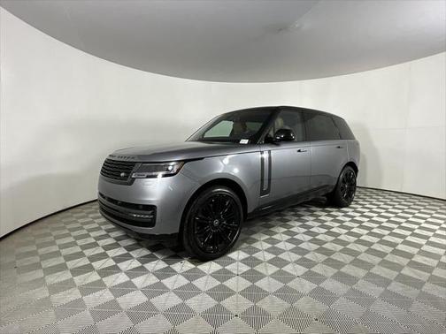 2025 Land Rover Range Rover P400 SE 7 Seat