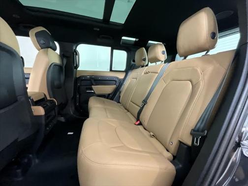 2025 Land Rover Defender 110 P400 X-Dynamic SE