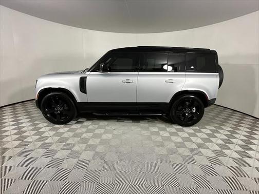 2024 Land Rover Defender 110 P400 X-Dynamic SE