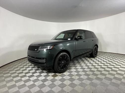 2025 Land Rover Range Rover P530 SE