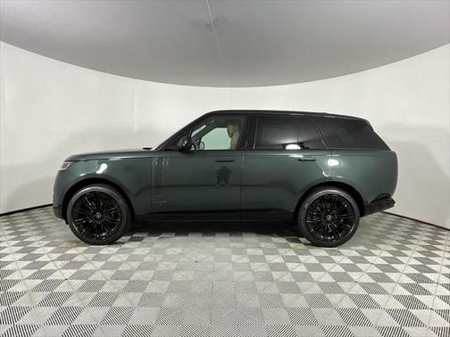 2025 Land Rover Range Rover P530 SE
