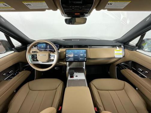 2025 Land Rover Range Rover P530 SE