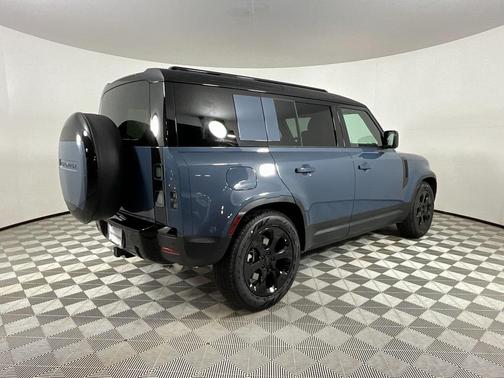 2026 Land Rover Defender P300 S