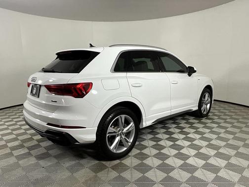 2020 Audi Q3 45 S line Premium
