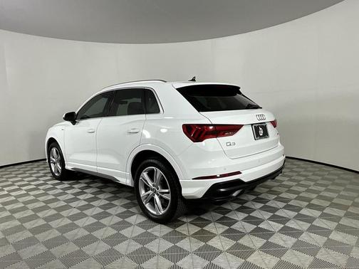 2020 Audi Q3 45 S line Premium