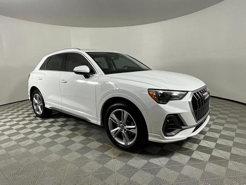 2020 Audi Q3 45 S line Premium