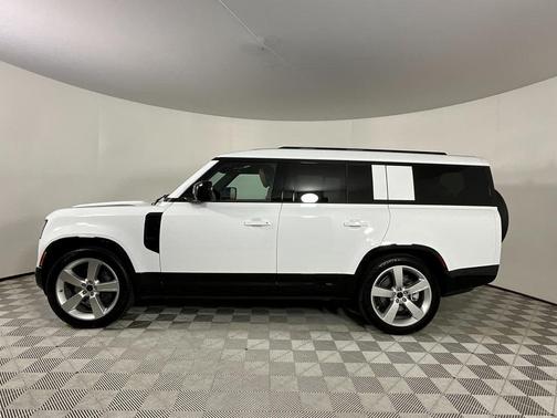 2026 Land Rover Defender P400 X-Dynamic SE