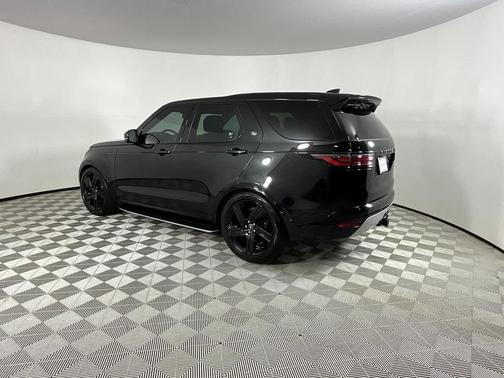 2023 Land Rover Discovery P360 Metropolitan Edition
