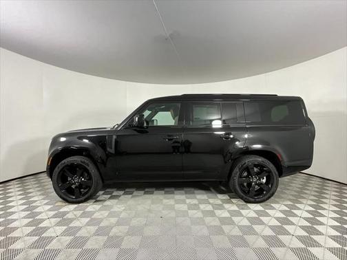 2025 Land Rover Defender 130 P400 X-Dynamic SE