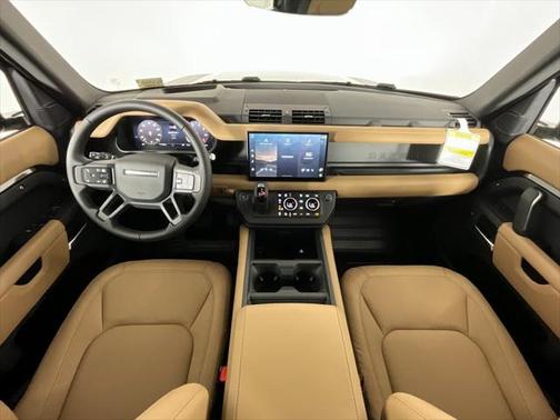 2025 Land Rover Defender 130 P400 X-Dynamic SE