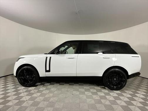 2025 Land Rover Range Rover P530 SE 7 Seat