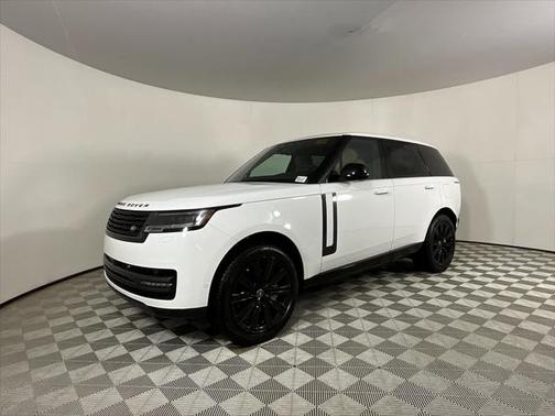 2025 Land Rover Range Rover P550e SE