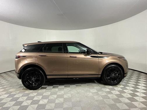 2024 Land Rover Range Rover Evoque Dynamic SE