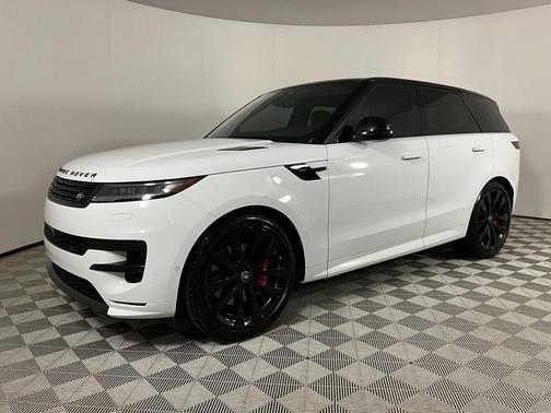 2025 Land Rover Range Rover Sport SE