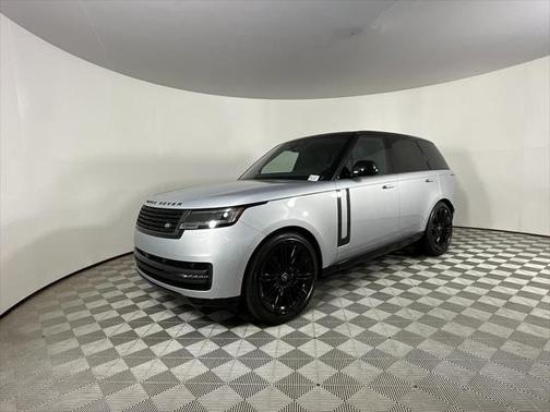 2025 Land Rover Range Rover P530 SE