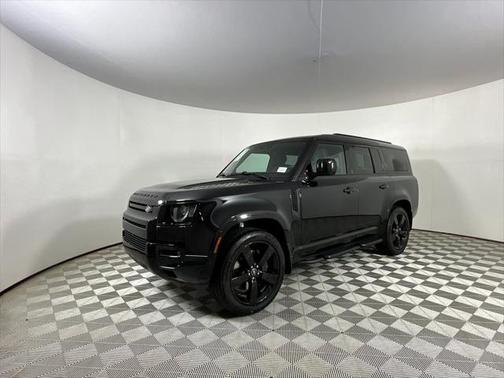 2025 Land Rover Defender 130 P400 X-Dynamic SE