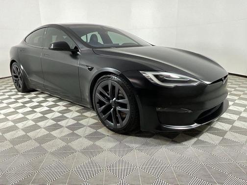 2022 Tesla Model S Plaid