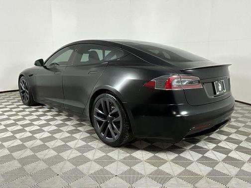 2022 Tesla Model S Plaid