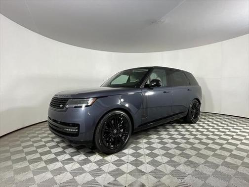 2025 Land Rover Range Rover P530 SE 7 Seat