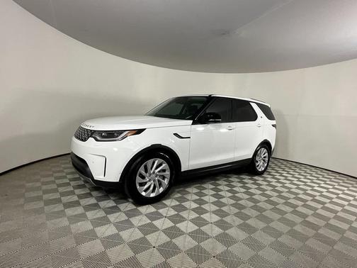 2024 Land Rover Discovery P300 S