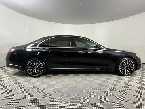 Black 2022 Mercedes-Benz S-Class 4MATIC