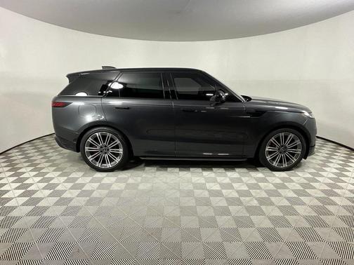2023 Land Rover Range Rover Sport SE