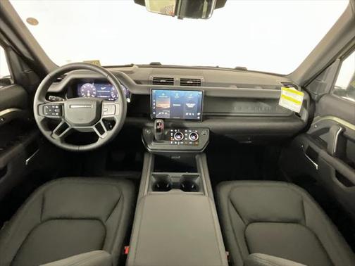 2025 Land Rover Defender 130 P400 X-Dynamic SE