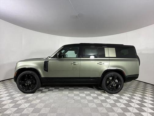2025 Land Rover Defender 130 P400 X-Dynamic SE