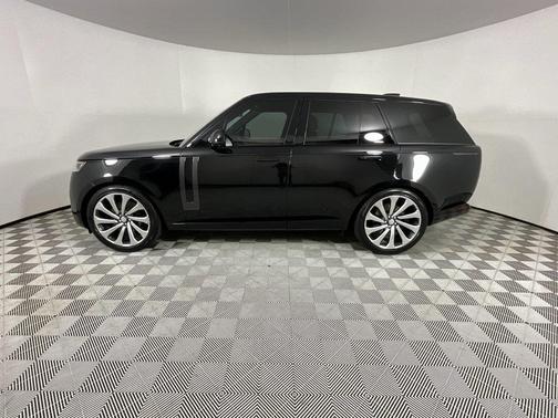 2023 Land Rover Range Rover P530 SE