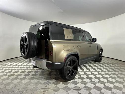 2020 Land Rover Defender 110 HSE