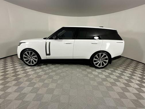 2023 Land Rover Range Rover P400 SE