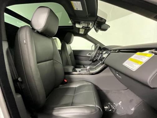 2026 Land Rover Range Rover Velar P250 SE R-Dynamic