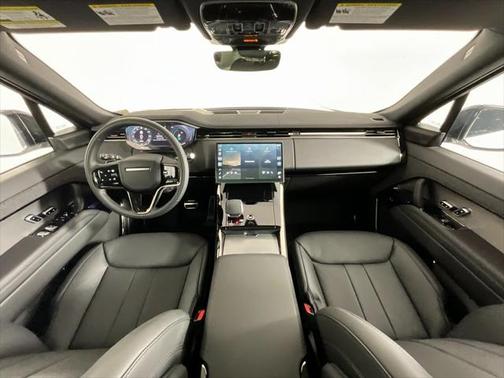 2025 Land Rover Range Rover Sport SE
