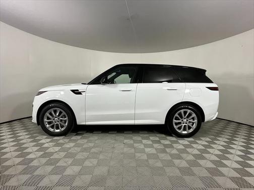 2025 Land Rover Range Rover Sport SE