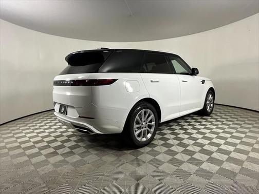 2025 Land Rover Range Rover Sport SE