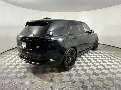 2023 Land Rover Range Rover First Edition