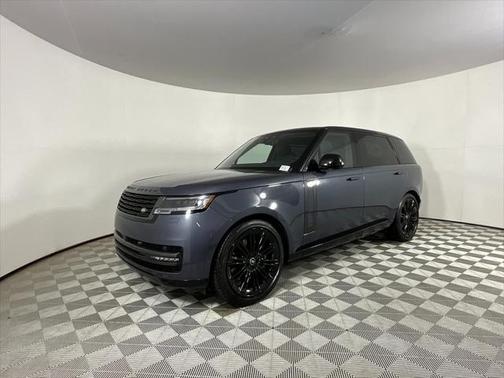 2025 Land Rover Range Rover P530 SE 7 Seat