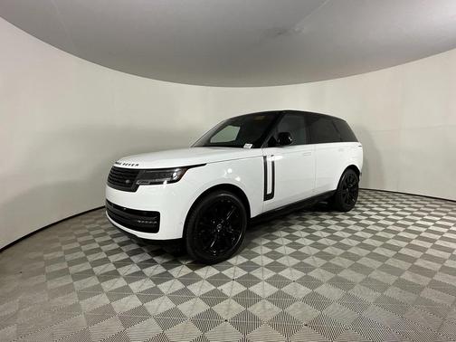 2025 Land Rover Range Rover P550e SE