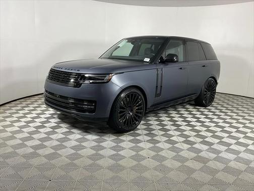 2025 Land Rover Range Rover P530 SE