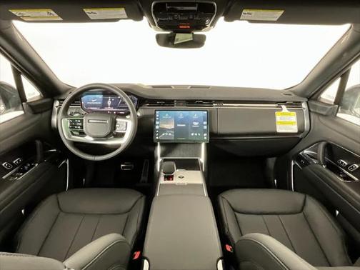 2025 Land Rover Range Rover P530 SE