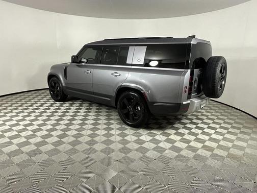 2024 Land Rover Defender 130 P400 S