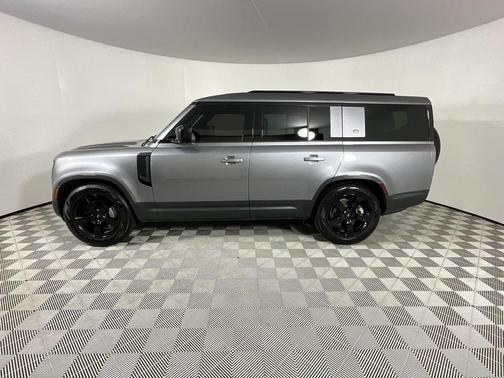 2024 Land Rover Defender 130 P400 S