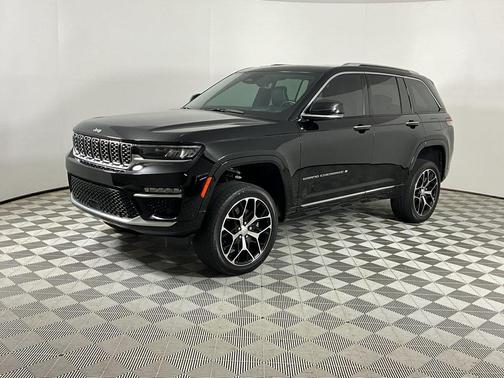2022 Jeep Grand Cherokee Summit