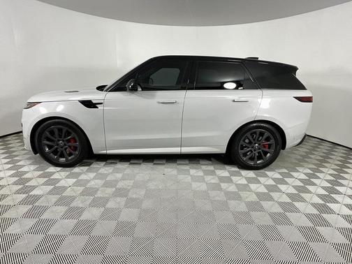 2023 Land Rover Range Rover Sport SE