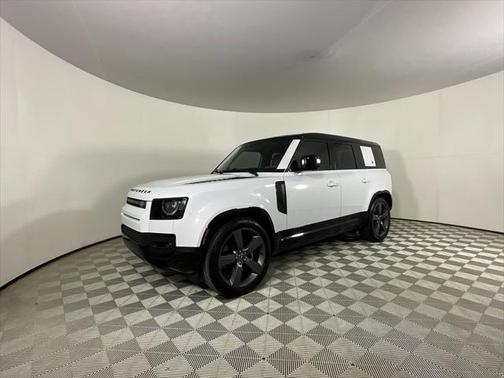 2023 Land Rover Defender 110 V8