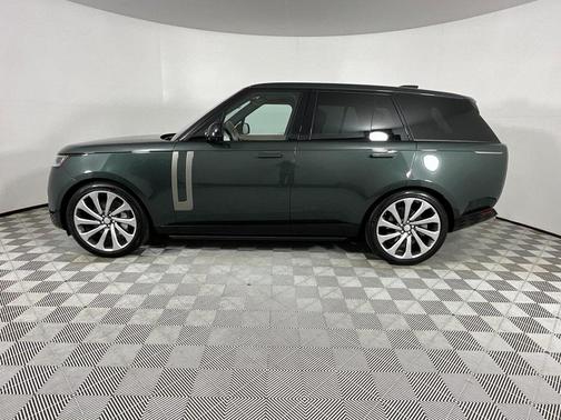 2023 Land Rover Range Rover P530 SE