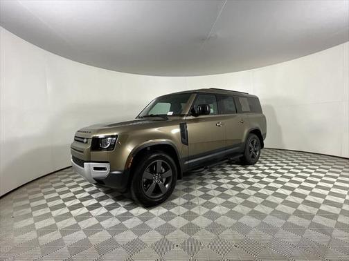 2025 Land Rover Defender 130 P400 S