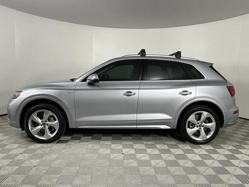 2022 Audi Q5 45 S line Premium Plus