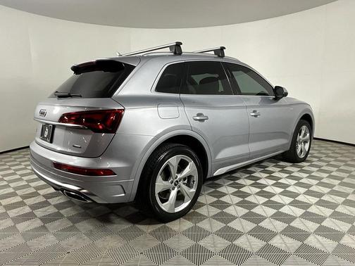 2022 Audi Q5 45 S line Premium Plus